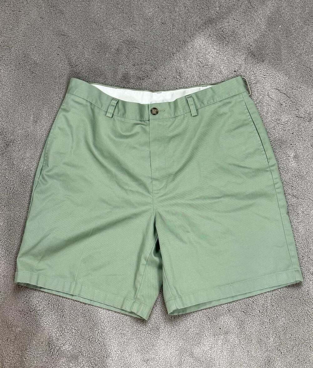 L.L. Bean Natural Fit Portside Short, Size 36, 10" Length, 100% Cotton, Green